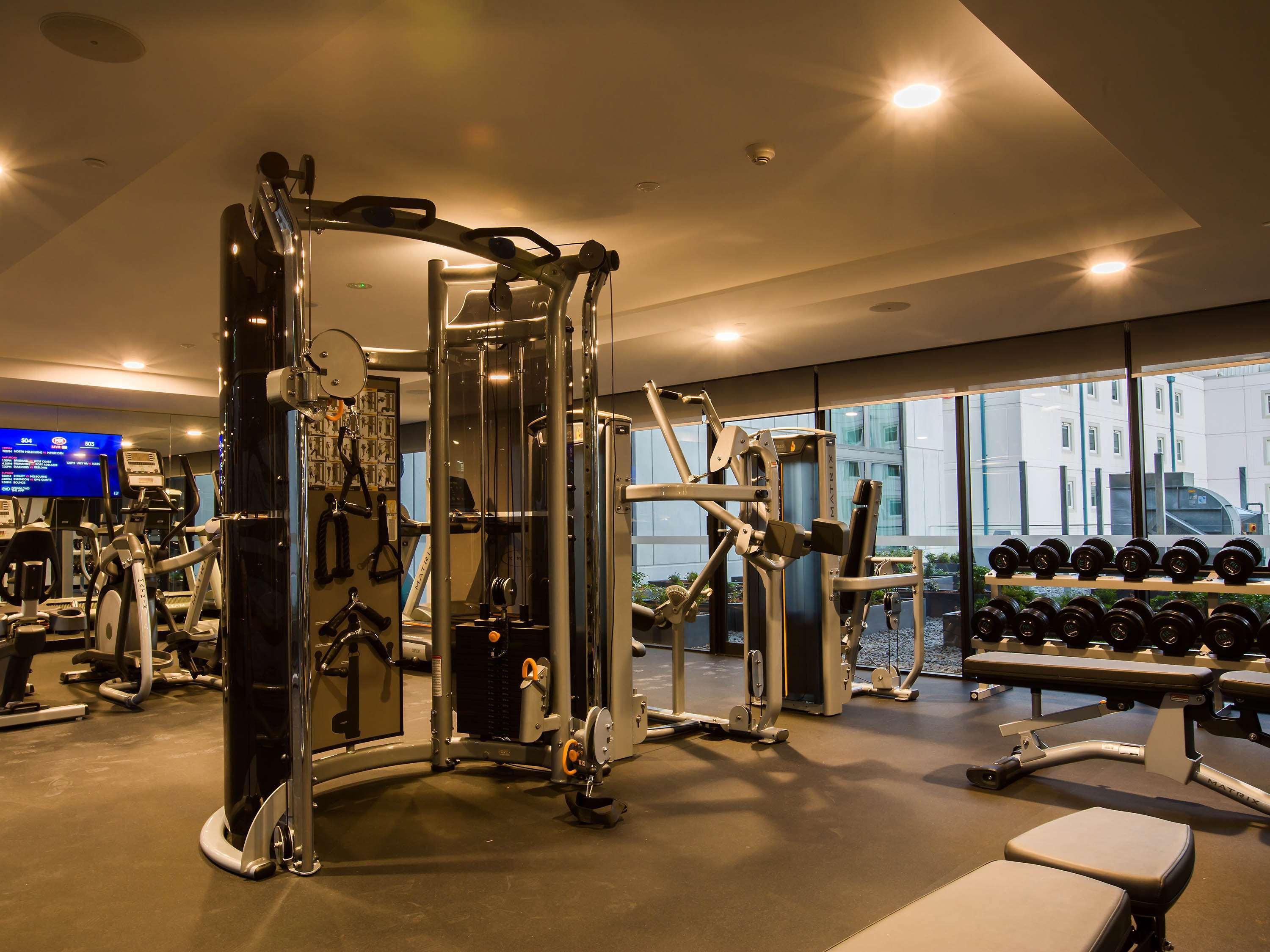 فندق مطار بولمان سيدني المظهر الخارجي الصورة The gym at the hotel