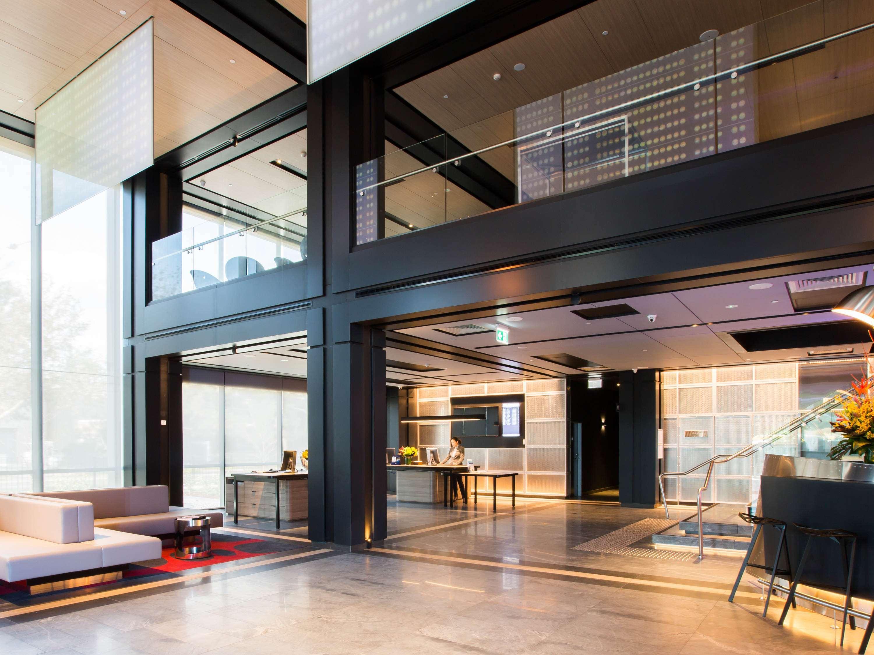 فندق مطار بولمان سيدني المظهر الخارجي الصورة The interior of the hotel
