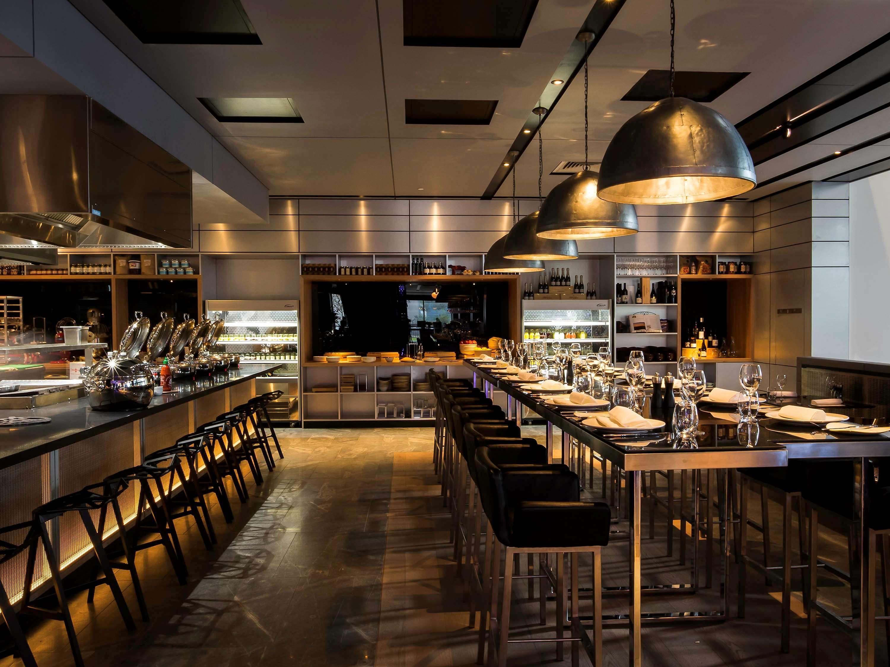 فندق مطار بولمان سيدني المظهر الخارجي الصورة Interior of the restaurant